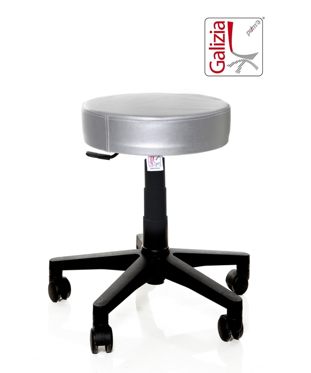 S11N SGABELLO BASSO  IN FINTA PELLE CON BASE IN PLASTICA NERA